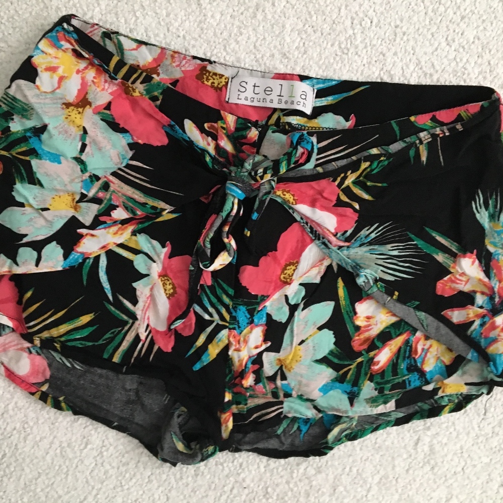 Stella Laguna Beach Tropical Flower Print Shorts
